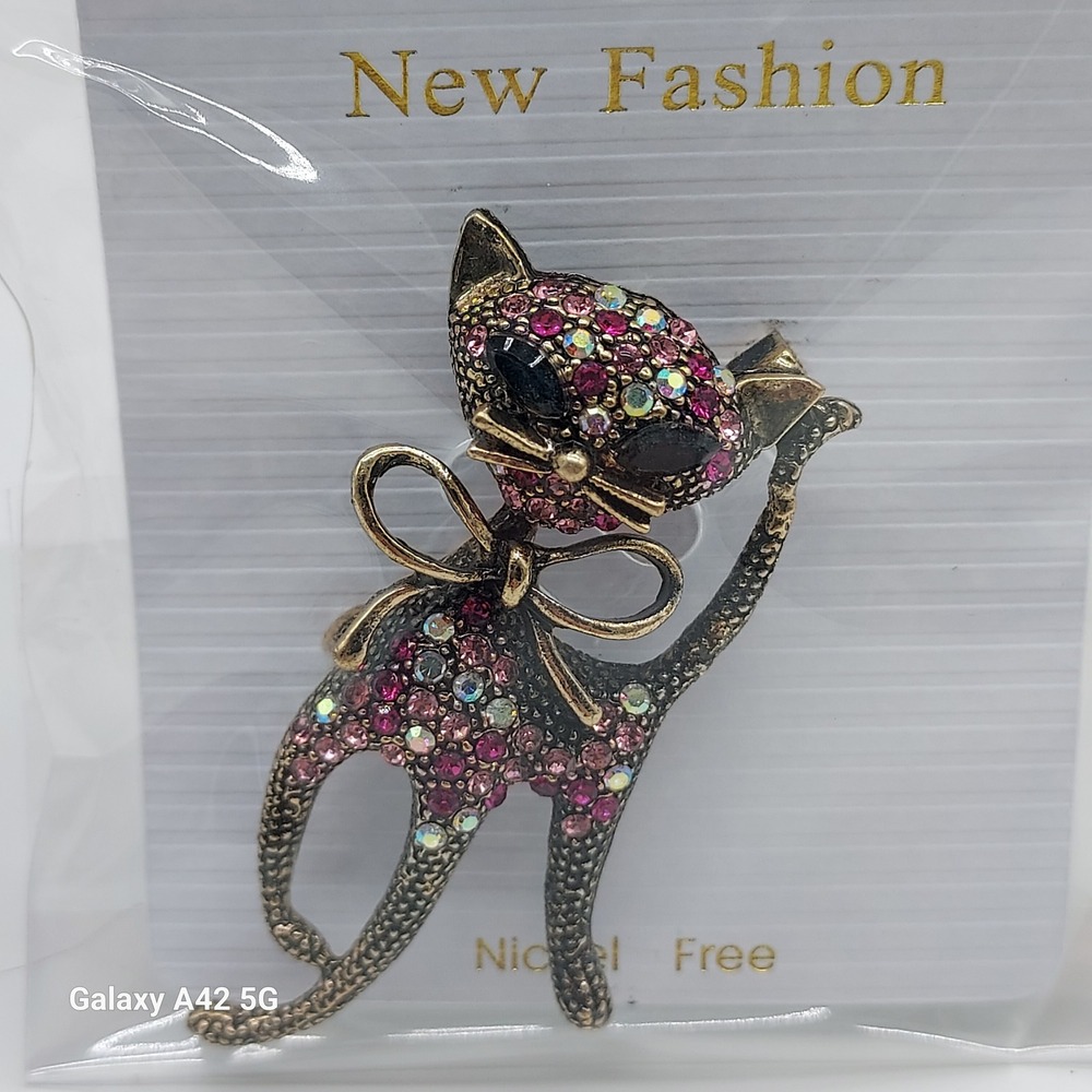 Sparkling Cat Brooch Rhinestone Enamel Pin Vintage Style Jewelry Gift